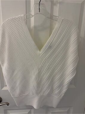 White House Black Market White V-Neck Ribbed Knit Sweater